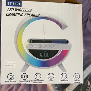 LED Wireless Charging Speaker with Color-Changing Ring